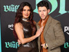 Priyanka Chopra Jonas ve Nick Jonas 'The Bluff' prömiyerinde