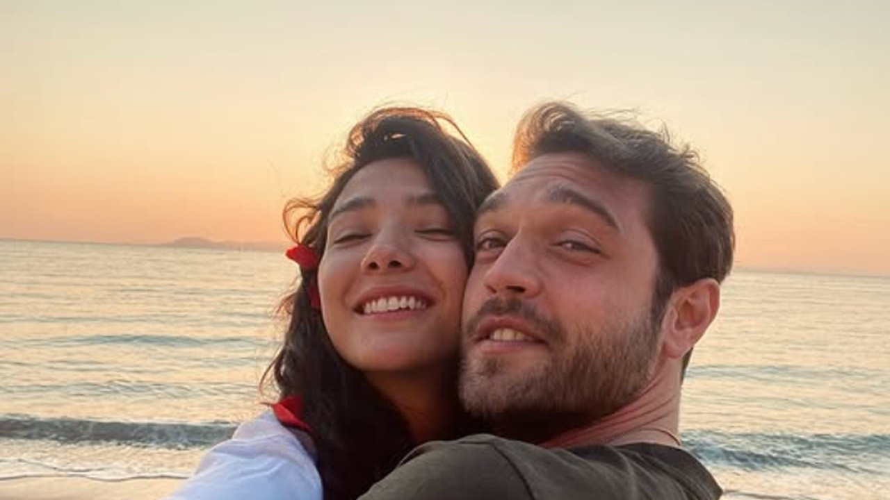 Aybüke Pusat'tan Furkan Andıç'a romantik kutlama