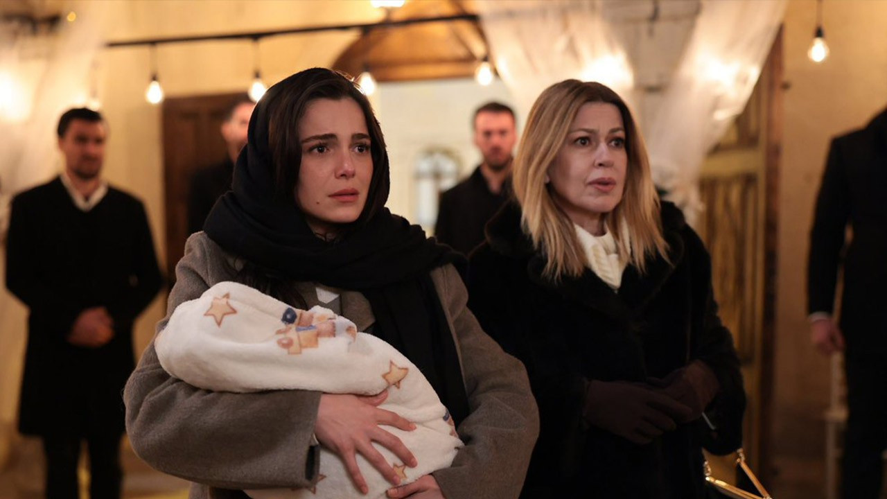 İpek Tuzcuoğlu Kıskanmak dizisinden ayrılıyor mu?