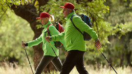 Tüm vücudu çalıştıran 'Nordic Walking' trendi