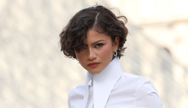 Paris Moda Haftası'nın kapanışında Zendaya ve beyaz zarafeti