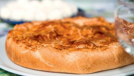 Patlıcanlı börek