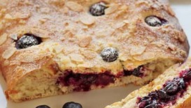 Yaban mersinli focaccia