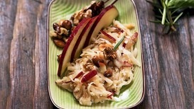 Elmalı kereviz salatası