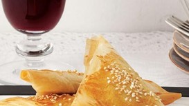 Patlıcanlı börek