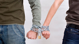 İlişkide bağımlılık kahrediyor!