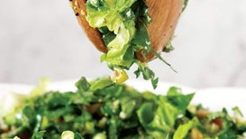 Yedikule marullu yeşil salata