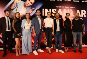 İnsanlar İkiye Ayrılır galası gerçekleştirildi