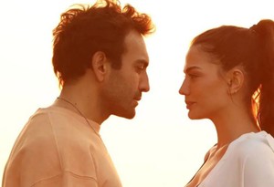 Disney Plus’ın ‘Dünyayla Benim Aramda’ dizisinden ilk kareler