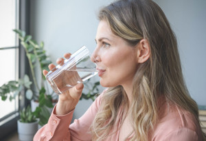 Neden düzenli olarak ılık su içmelisiniz? İşte şaşırtıcı 7 neden