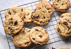 Çikolata parçacıklı vegan kurabiye tarifi