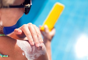 Güneş kreminizin SPF’si söylendiği kadar yüksek olmayabilir