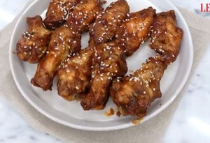 Airfryer'da lezzetli acılı tavuk kanatları nasıl yapılır?