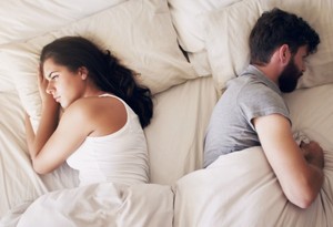 Evlilikte kendini yalnız hissedenler için 12 ipucu