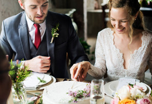 Damatlar için: Düğün stilinizi tamamlayacak 10 aksesuar