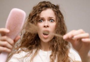 Şekerli içecekler saç dökülmesi riskini artırıyor!