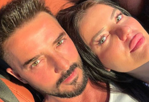 Gökhan Özen ilk kez sevgilisini paylaştı