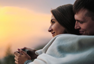 'Cuffing Season':Soğuk havalar neden ilişki aramaya itiyor?