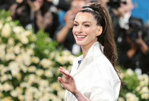 Anne Hathaway’in prenseslikten moda ikonuna yolculuğu