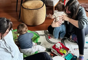 Gizem Karaca ve Neslihan Atagül, çocuklarını tanıştırdı