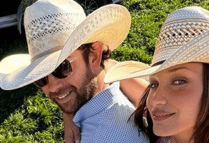 Bella Hadid ve sevgilisi Adan Banuelos ayrıldı