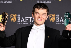 79. BAFTA Ödülleri'nde En İyi Erkek Oyuncu: Robert Aramayo