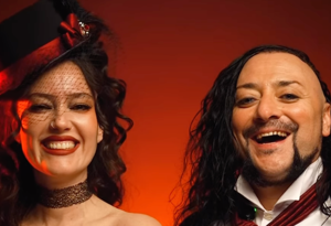 Pelin Akil’den sahne arkadaşı Hayko Cepkin’e övgü