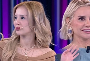 Var Mısın Yok Musun Dilara kimdir?