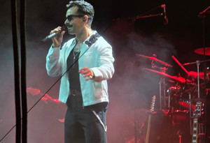 Gökhan Türkmen konserinde 9 evlilik teklifi