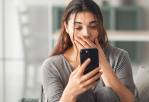 Flört dünyasının yeni trend kelimesi: Fizzling ne anlama geliyor?