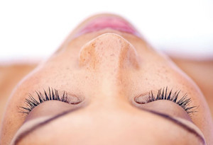 Ameliyatsız burun estetiği