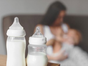 Sağılmış anne sütü nasıl saklanır?