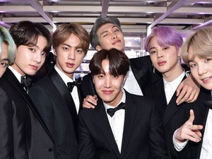 BTS üyeleri ilk yıllarında küçümsendiklerini söylüyor