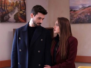 Hudutsuz Sevda dizisinde ayrılık! İki oyuncu daha veda ediyor