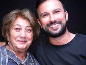 Tarkan’ı yıkan haber! Annesi Neşe Tevetoğlu hayatını kaybetti