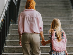 Çocuğunuza çok fazla baskı yaptığınızı gösteren 5 gizli işaret