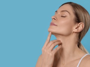 Yüz yağları nasıl eritilir? Çene hattınız için 5 yüz egzersizi