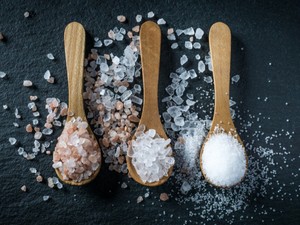Pembe tuz mu normal tuz mu: Hangisi daha sağlıklı?