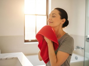 Yüzünüzü klozete sürmekten daha kötüsü: Banyo havluları pis mi?