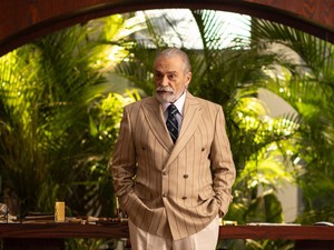 Haluk Bilginer ve Hazal Kaya'nın buluştuğu diziden ilk kareler
