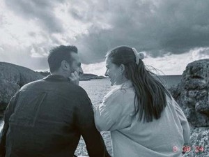 Beril Pozam'dan Ersin Arıcı'ya romantik kutlama
