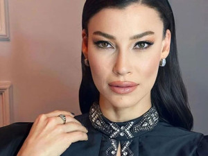 Müjde Uzman bahçesinde kedi beslediği için CİMER'e şikayet edildi