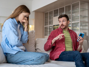 Birinden hoşlanmaya başladığınızda yapmamanız gereken 5 şey