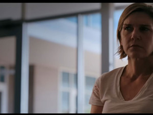 Pluribus dizisi konusu ne, oyuncuları kim?