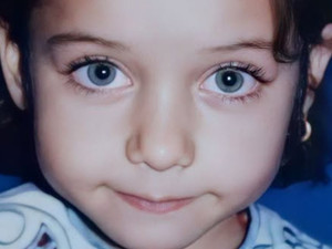 Ünlü oyuncu 28. yaşını çocukluk fotoğrafıyla kutladı