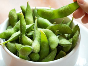 Diyetisyenlere göre 50 yaş üstü kadınların yemesi gereken 11 gıda