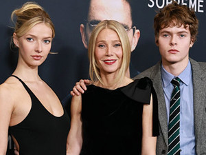 Gwyneth Paltrow ilk kez kızı ve oğluyla kırmızı halıda