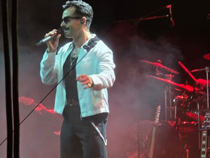 Gökhan Türkmen konserinde 9 evlilik teklifi