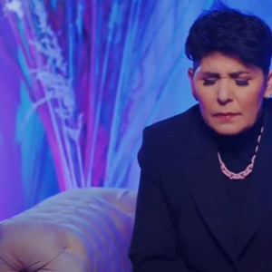 Cansever'den üzen haber! Kansere yakalandığını duyurdu