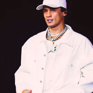 Çakal'dan depremzedelere destek! Konserinin gelirini bağışlayacak